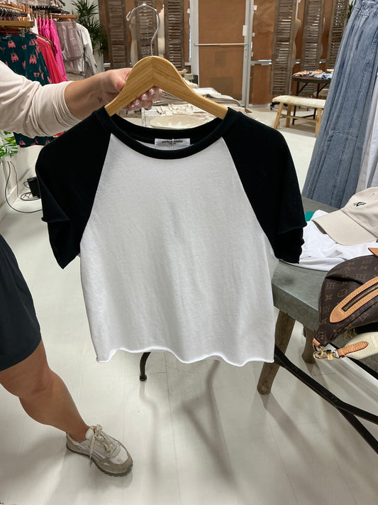Shortsleeve raglan tee