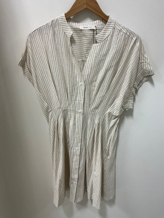 Stand up collar pleated waist flare dress