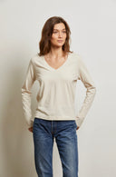 Ringspun cotton L/S Vneck sugar